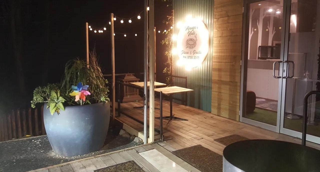 Mango's Nuts Cafe & Restaurant photo 3