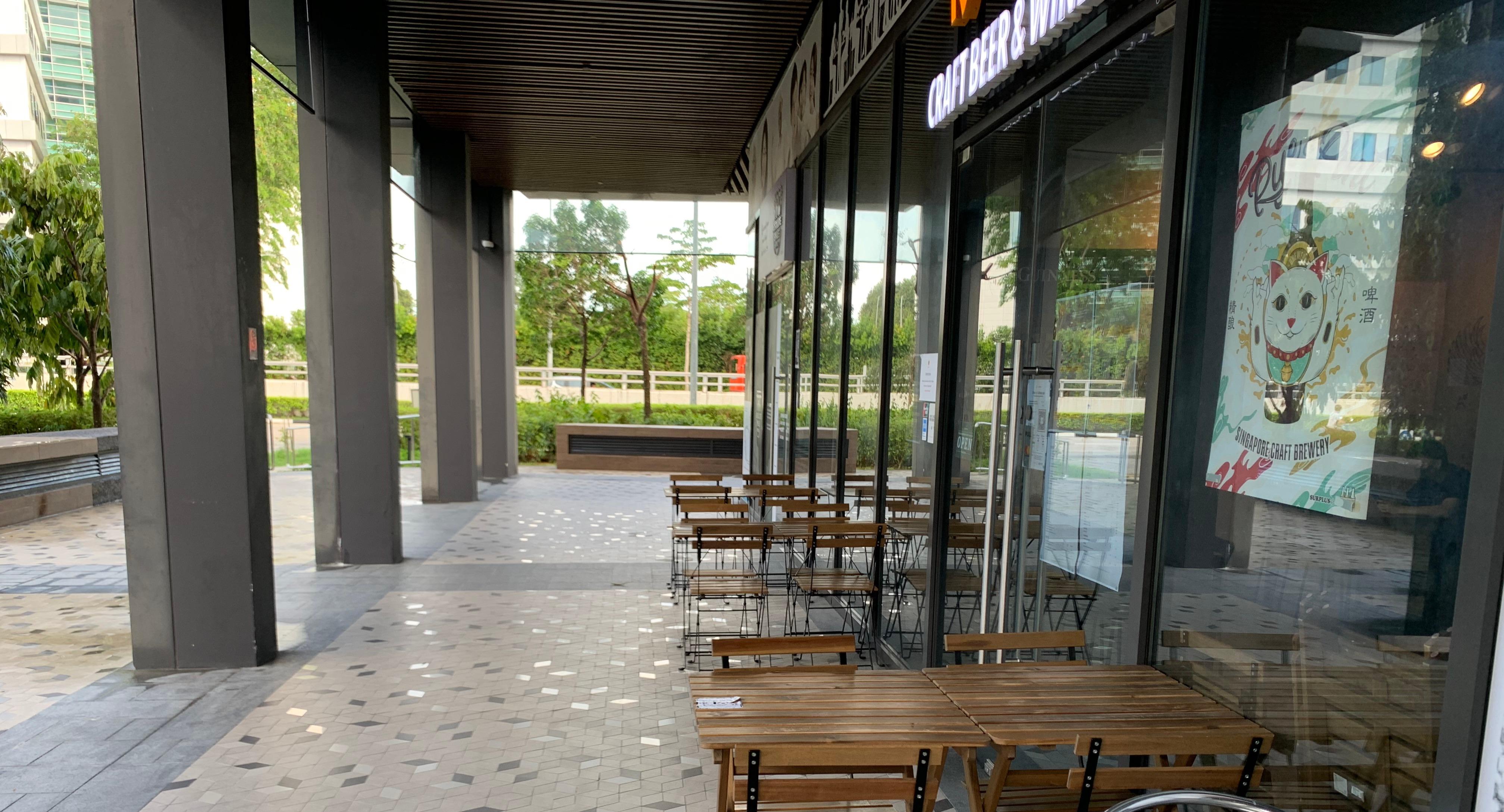 Kalonn Craft Beer & Wine Bistro photo 4