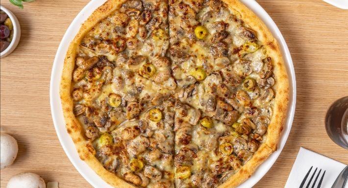 Mandolin Restaurant and Venue photo 5