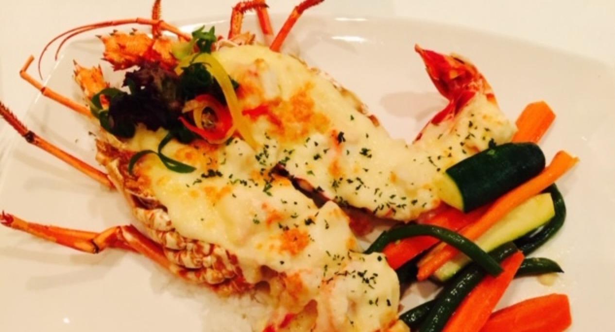 Basils Seafood photo 5