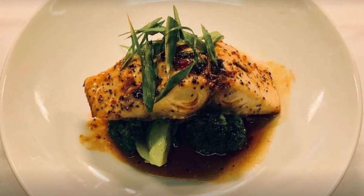 Basils Seafood photo 2