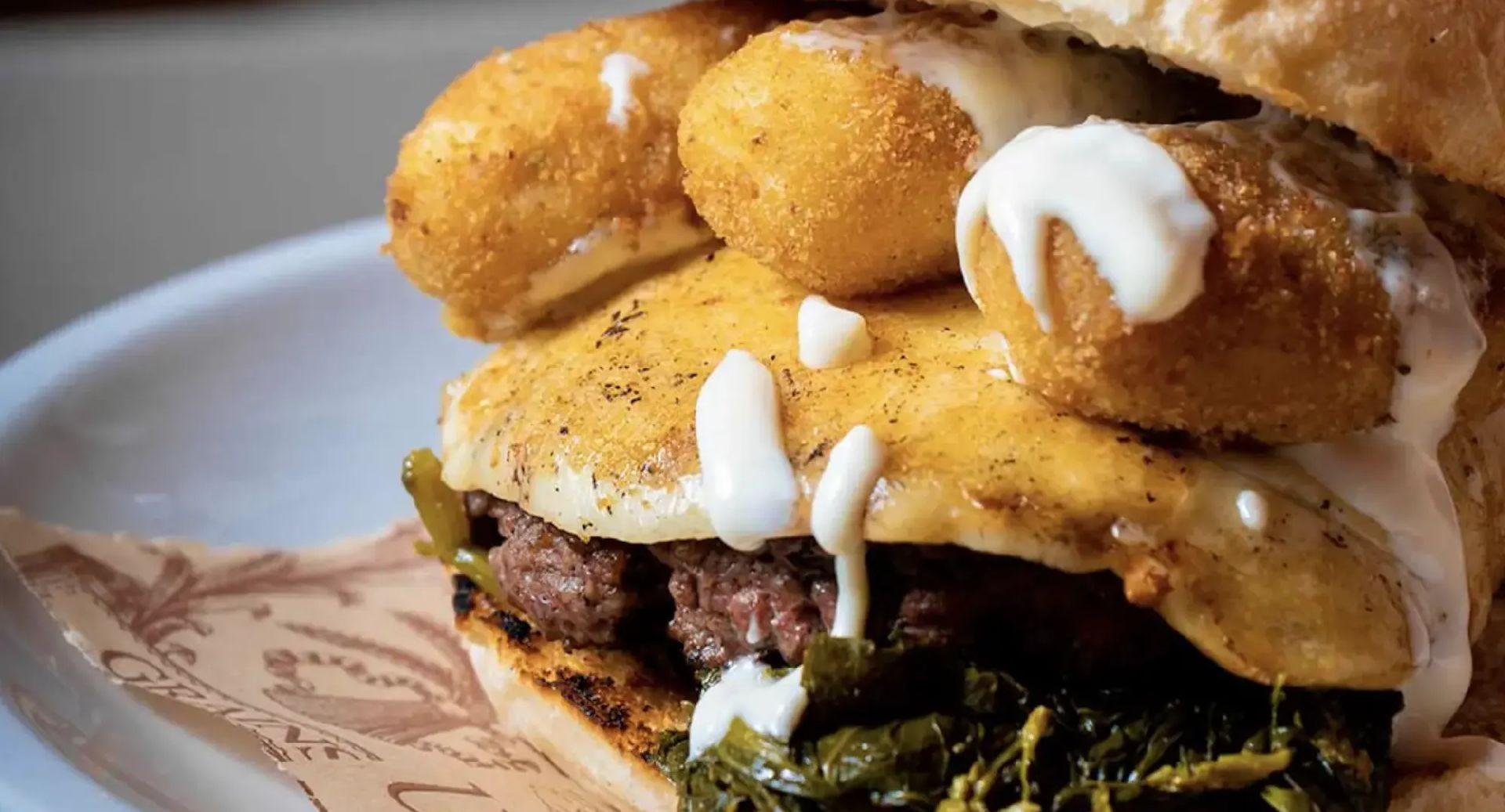 Sombrero vino e panini photo 2