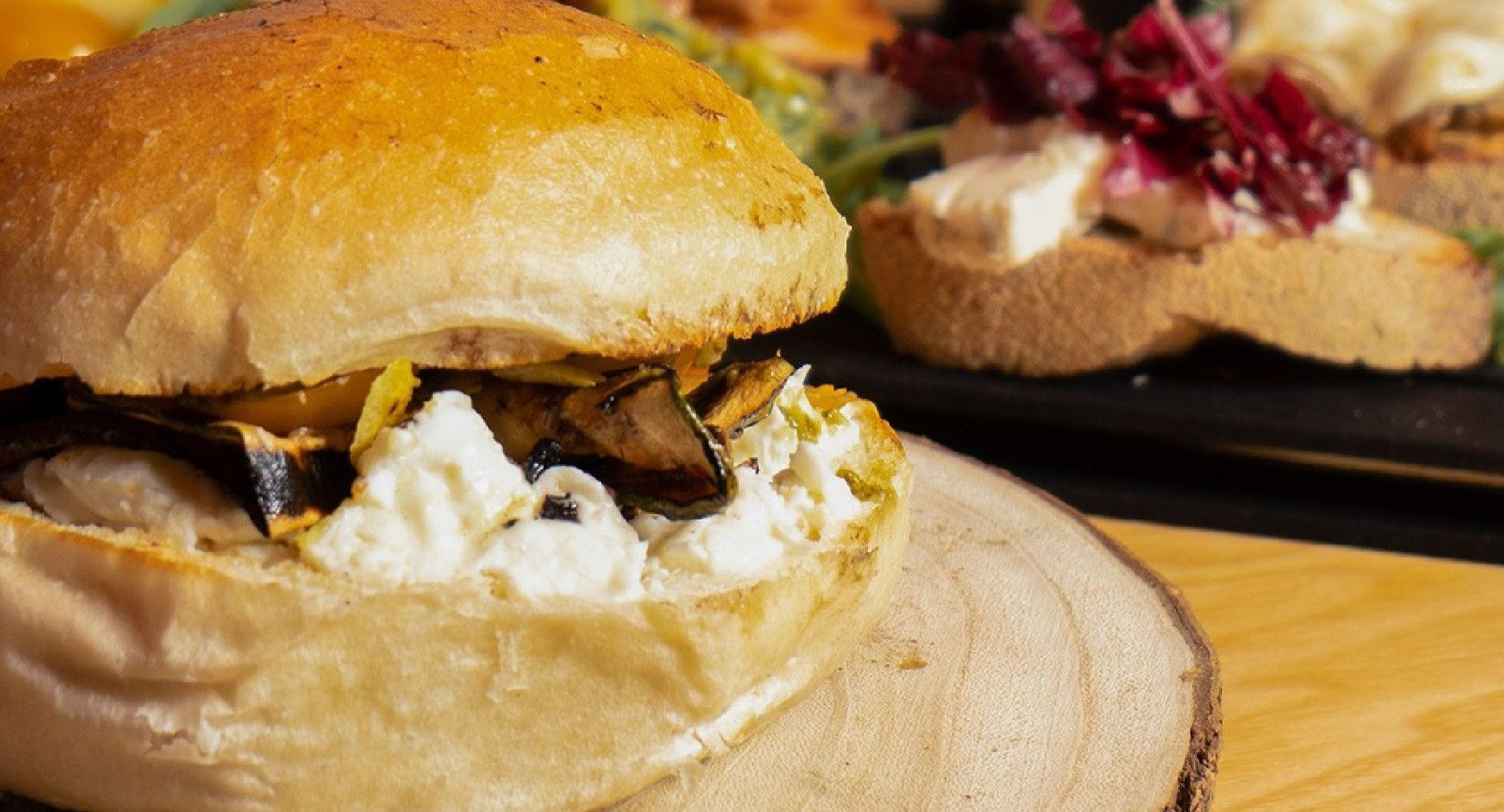 Sombrero vino e panini photo 4