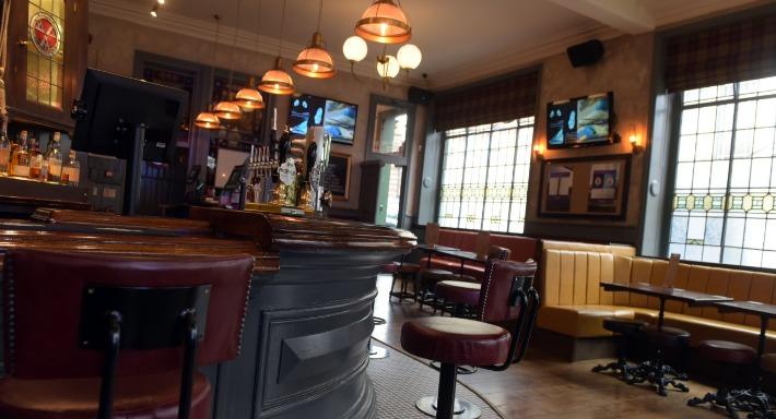 Hen & Chickens photo 5