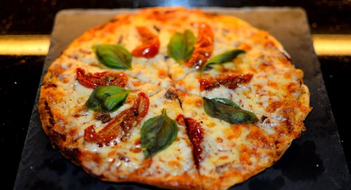 Au Mariage Wine and Dine photo 5