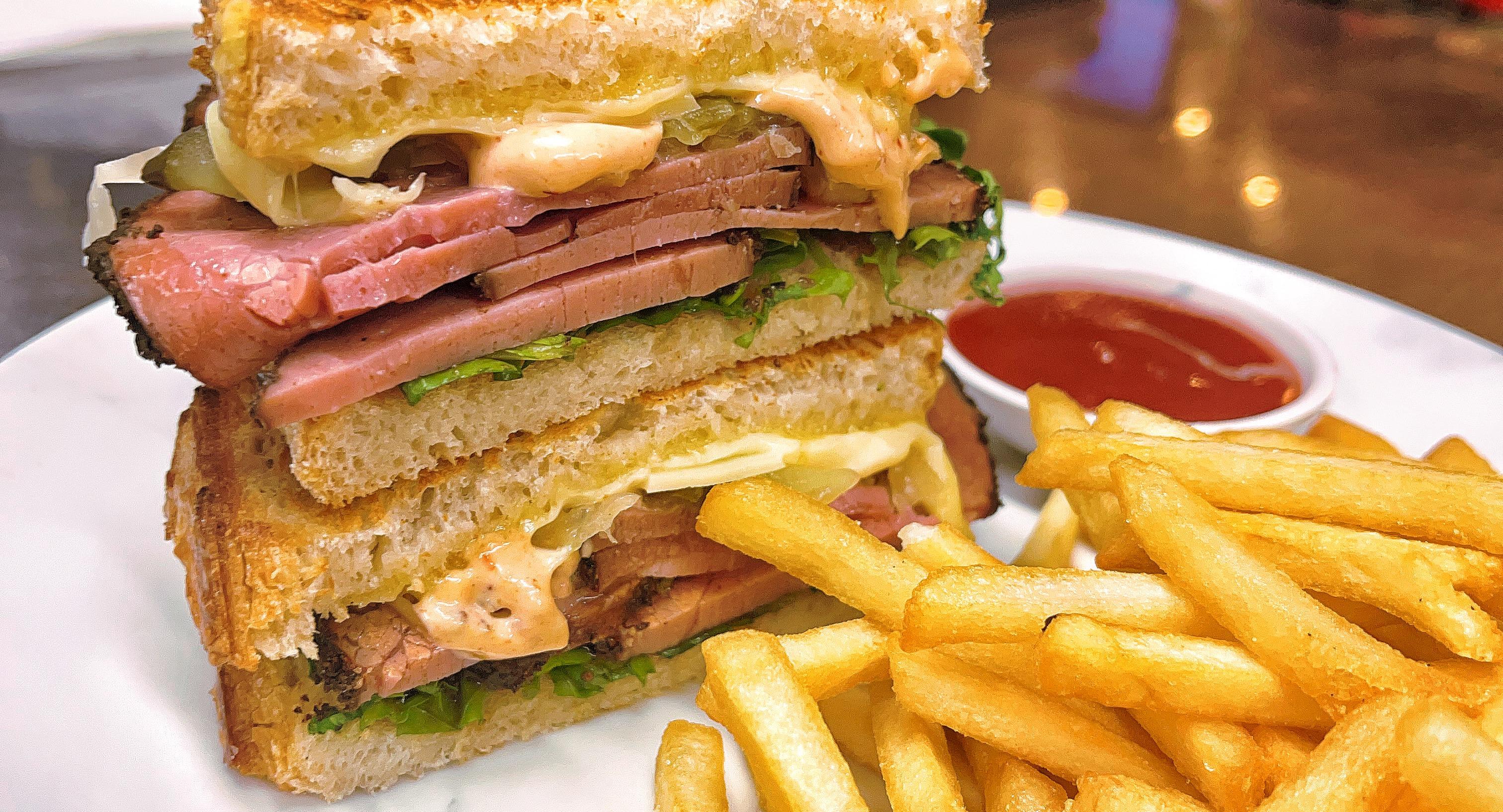 Moose Bar & Cafe photo 3