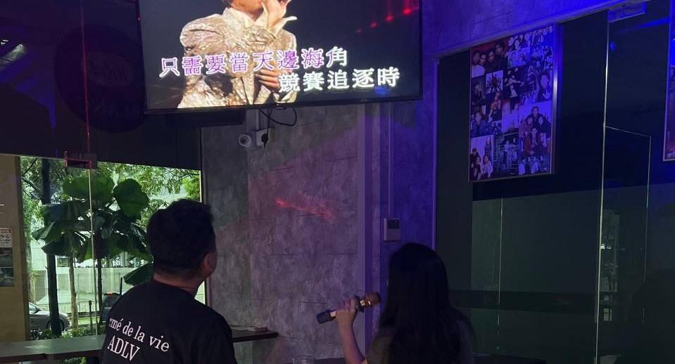 Gossip Bar: Your go-to KTV / Karaoke bar in Singapore photo 4
