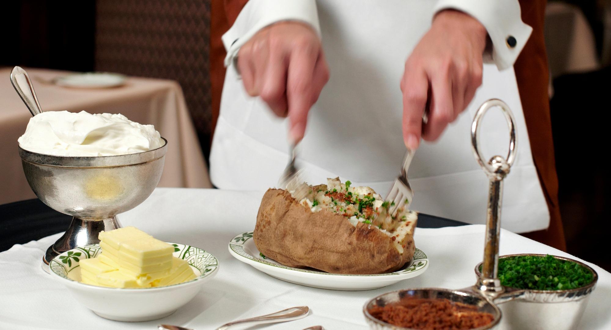 Lawry's The Prime Rib photo 5