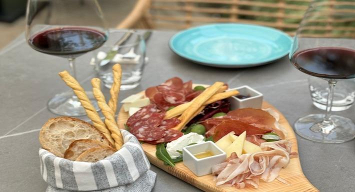 Ibisco Garden Restaurant photo 4