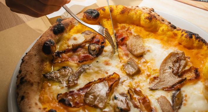 La Chiazza Pizzeria Gourmet photo 2