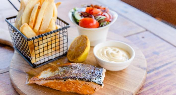 Sandy's Bar + Grill photo 4