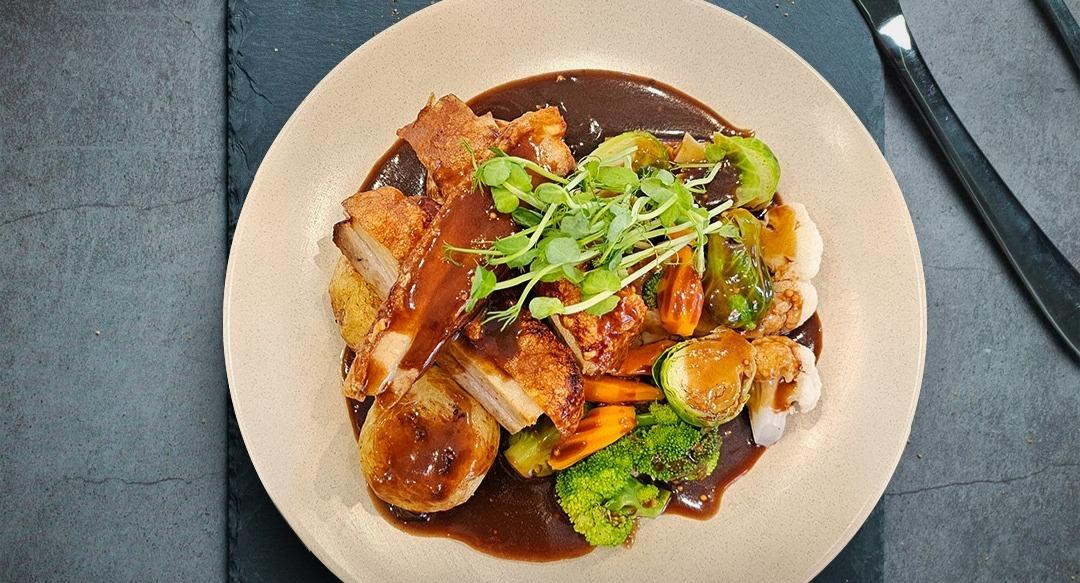 The Russell Inn Bar & Restaurant photo 2