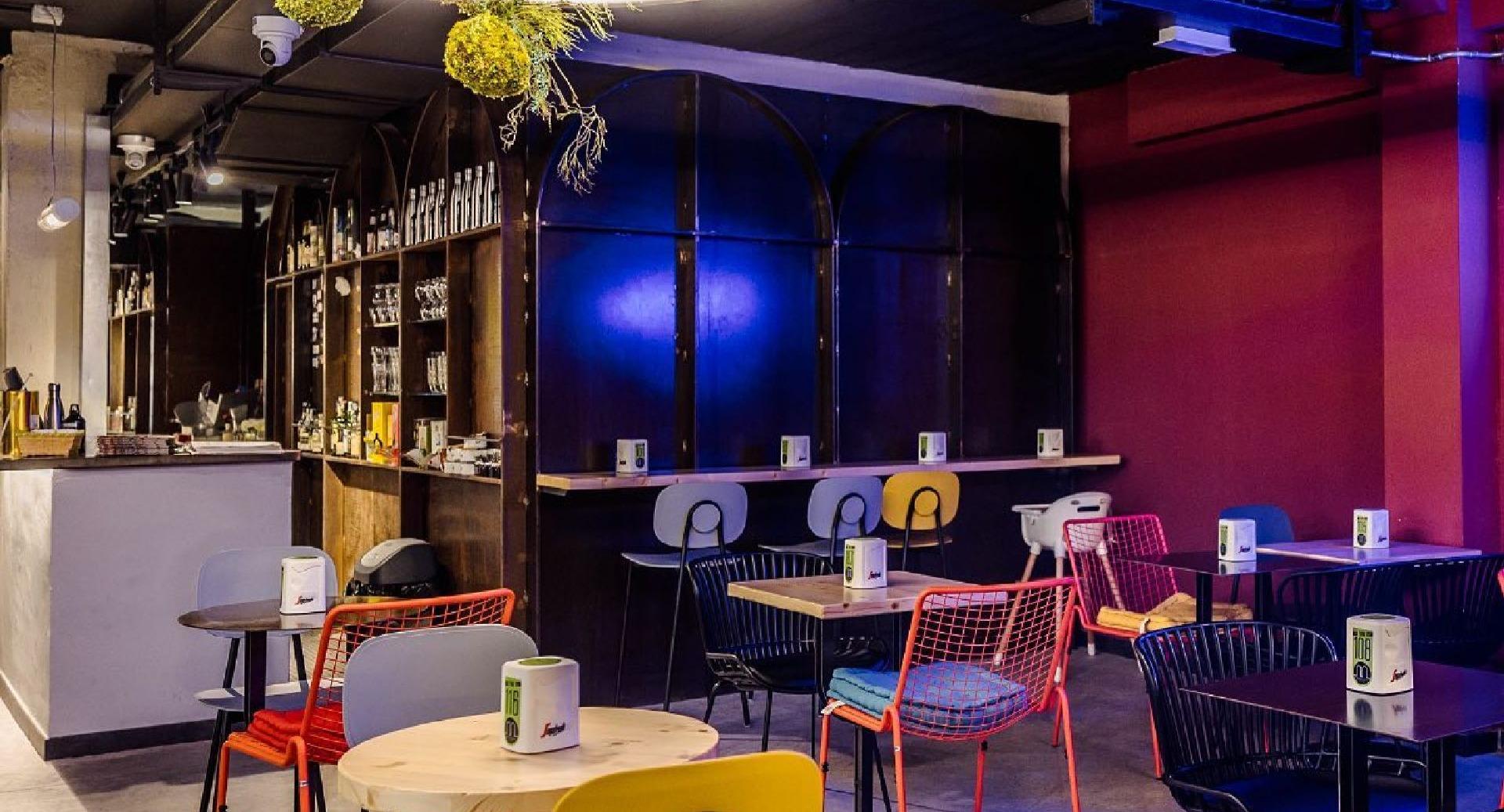 Marathon Hostel Beds & Beer photo 2