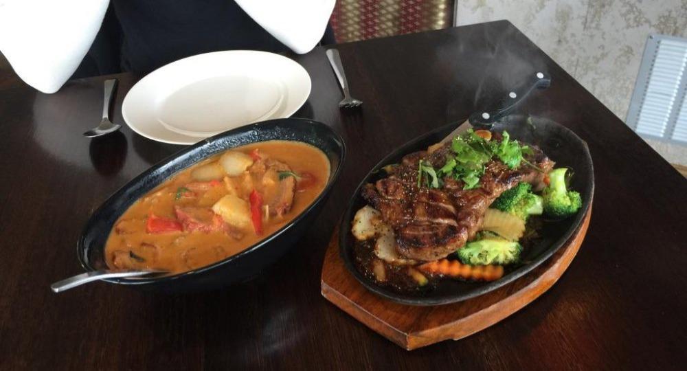 Vermont Thai Restaurant photo 4