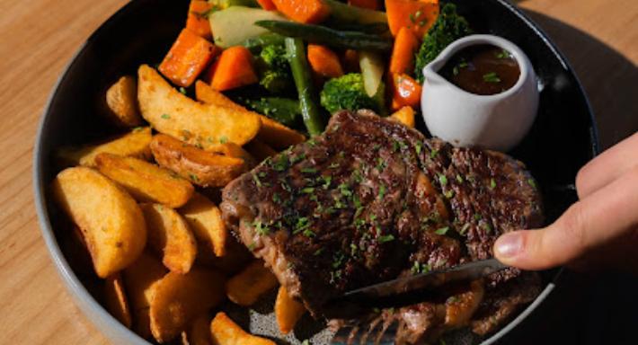 Lush Rooftop & Bar photo 3