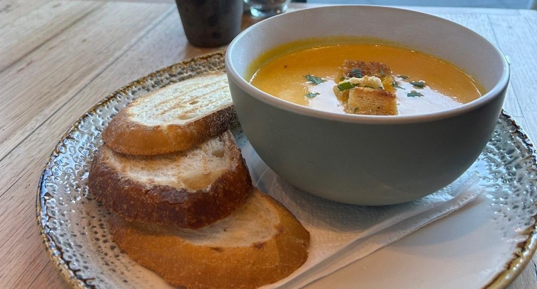 Cafe No.8 on Lygon st photo 3