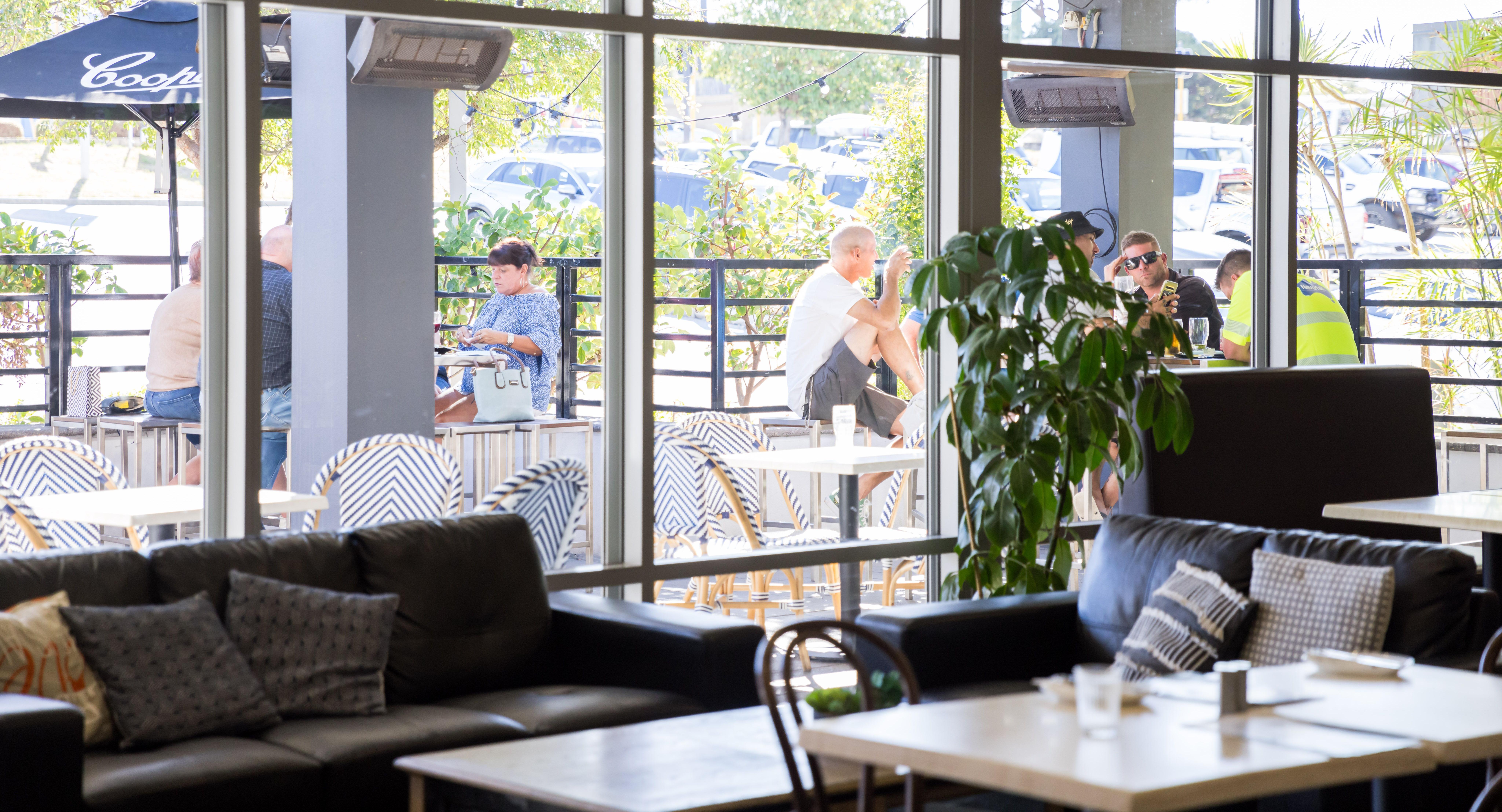 Carrington's Bar and Grill photo 5