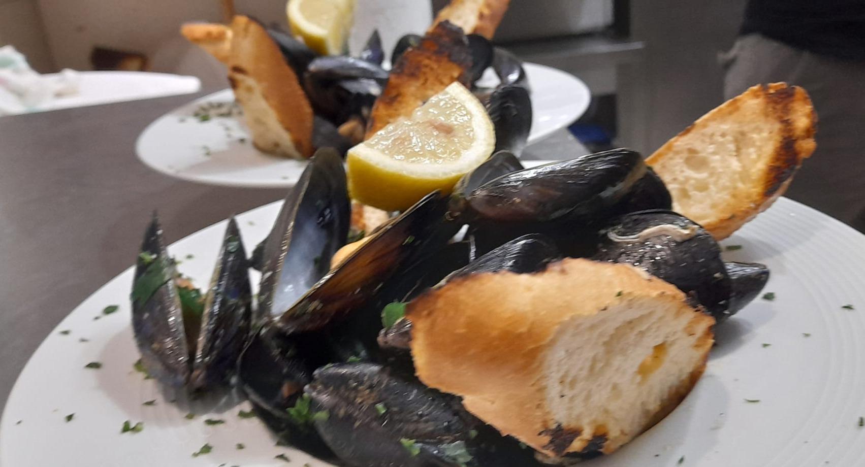 Excalibur ristorante pizzeria bar photo 3