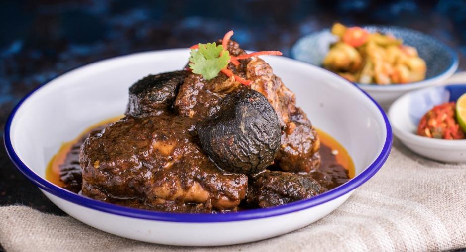 Godmama- Parkway Parade photo 3