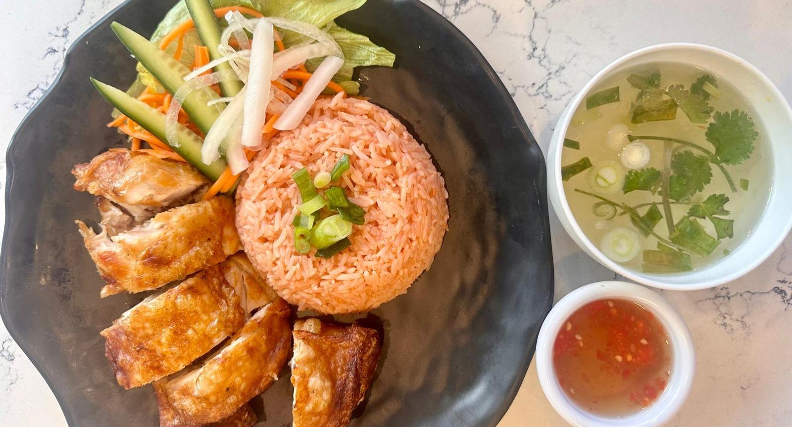 Me Banh Mi and Cafe Korner photo 4