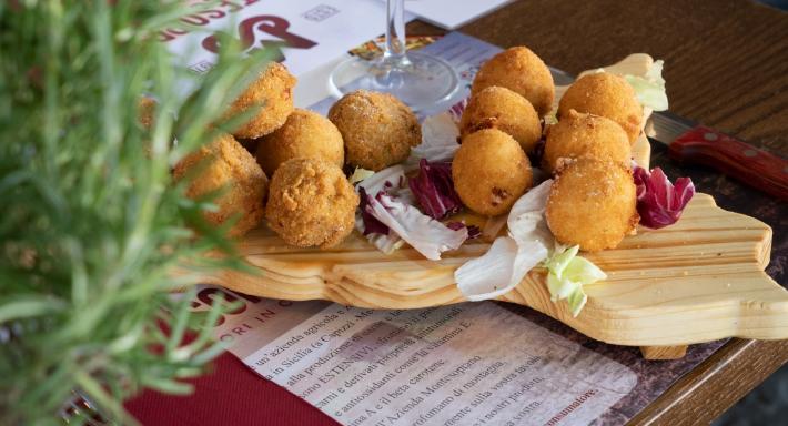 Montesoprano Piazza XXIV Maggio photo 2