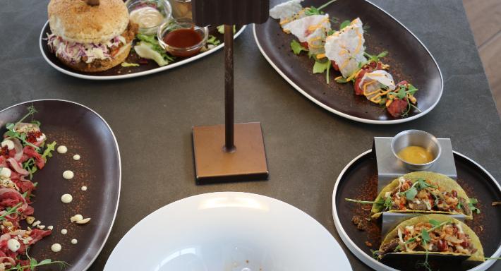 White risto-pizza photo 3