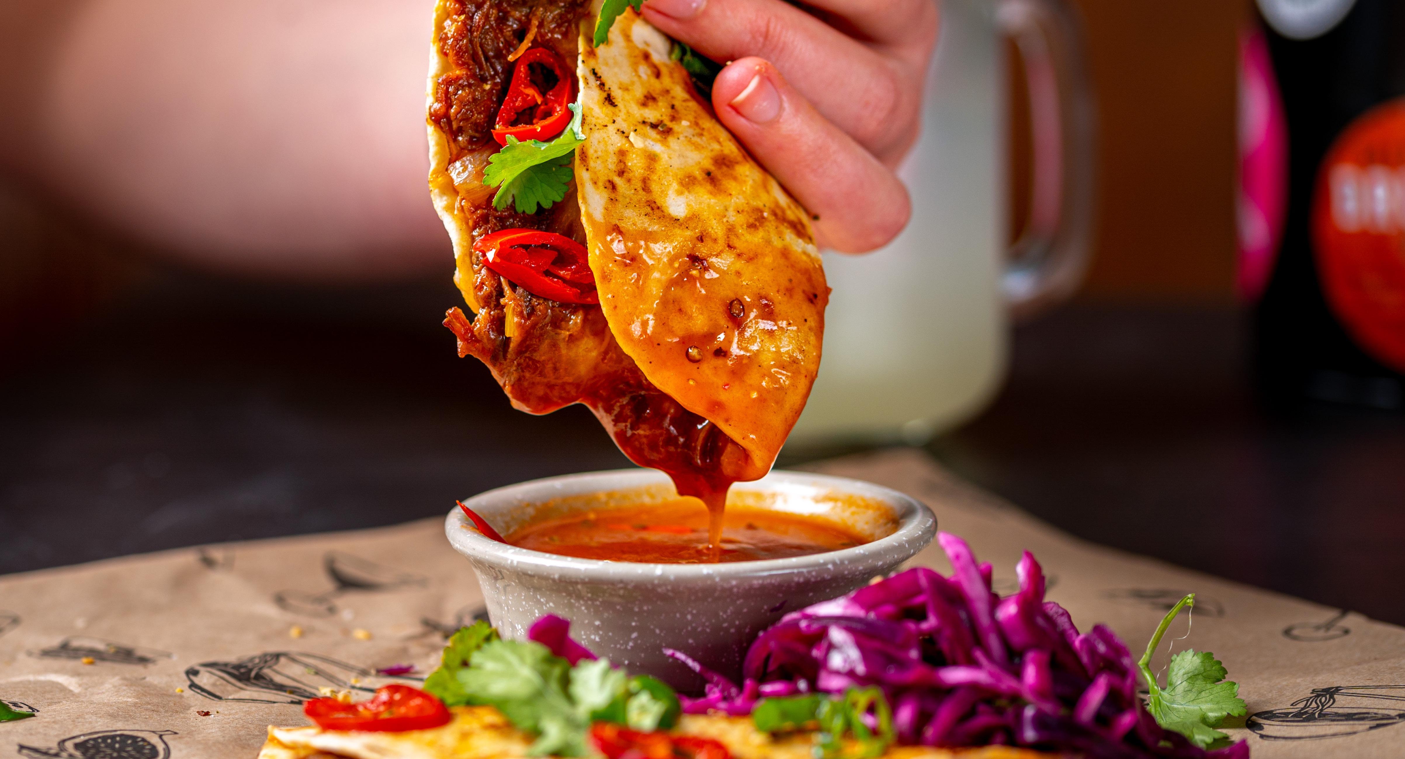 Giraffe - Victoria photo 5