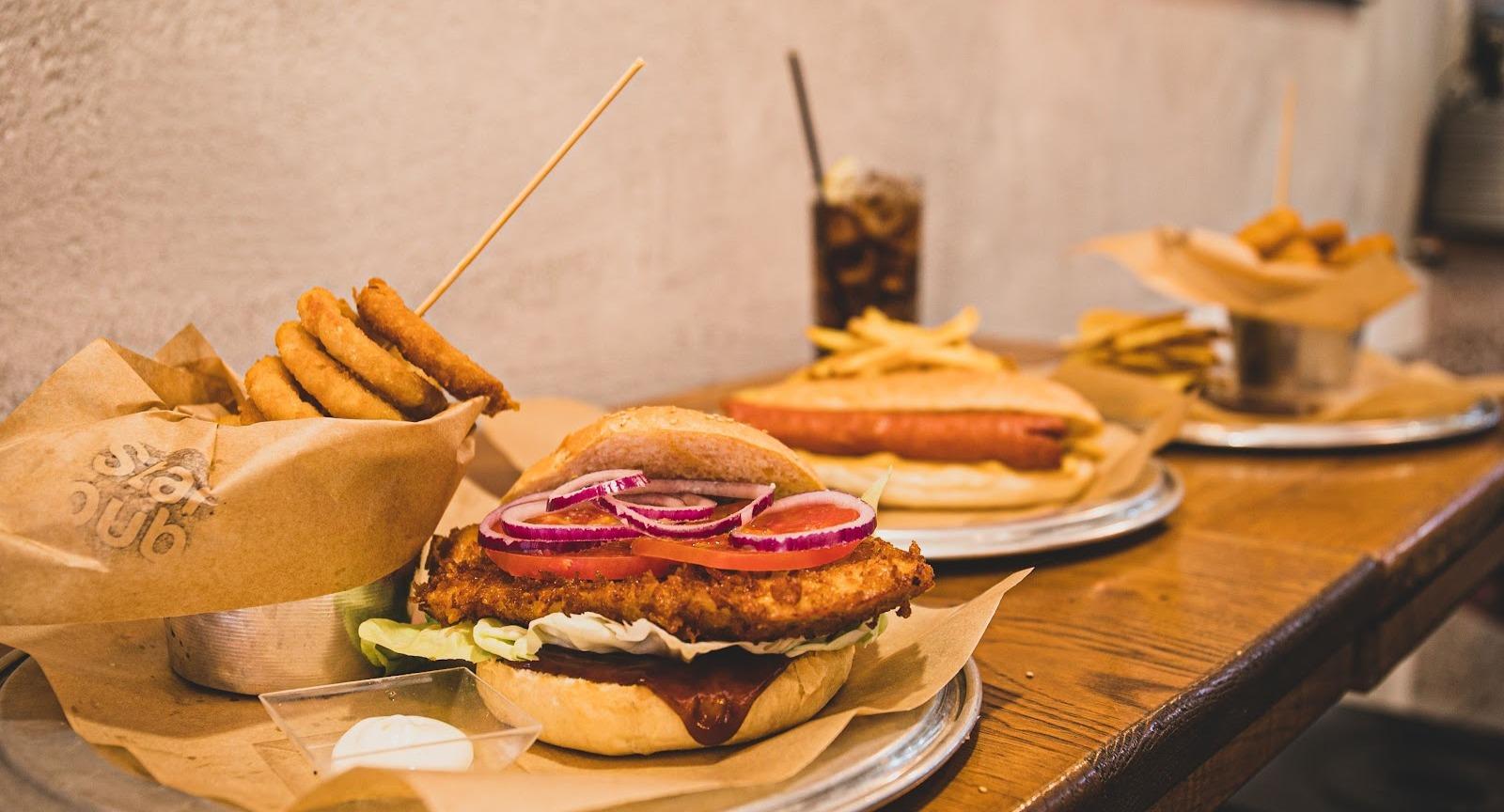 Star Pub Holy Burger photo 2