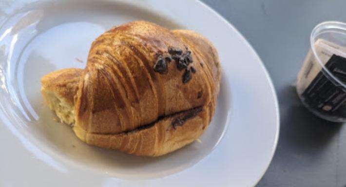 Almas Luxury Food & Drink