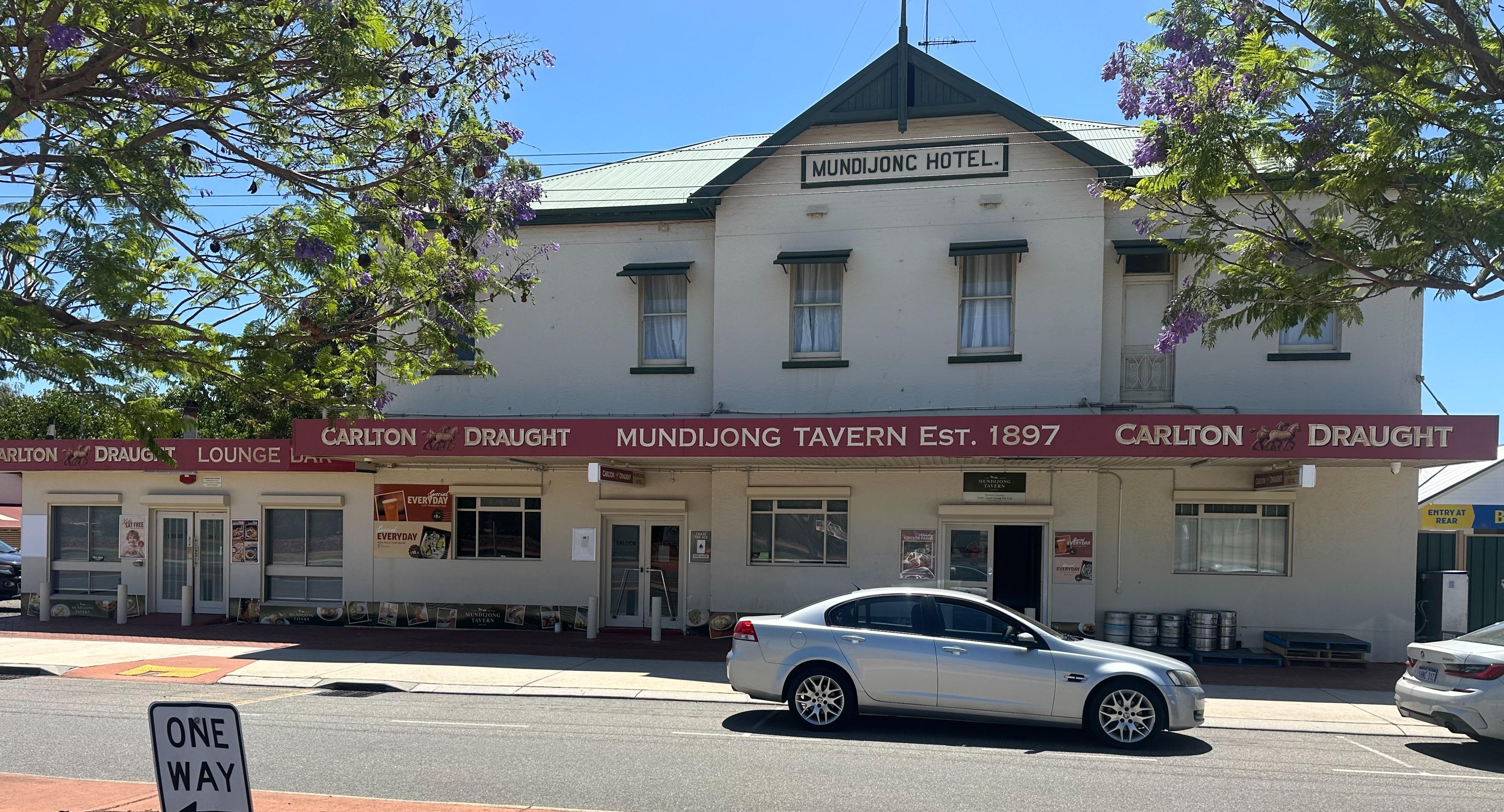 Mundijong Tavern photo 4