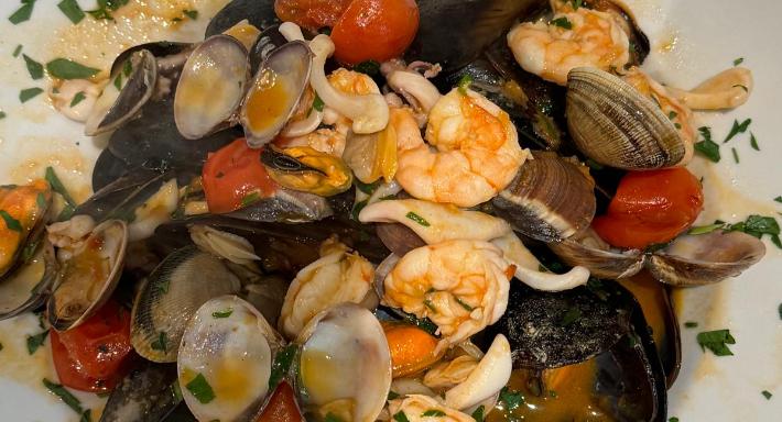 MICHELANGELO Ristorante Pizzeria photo 2